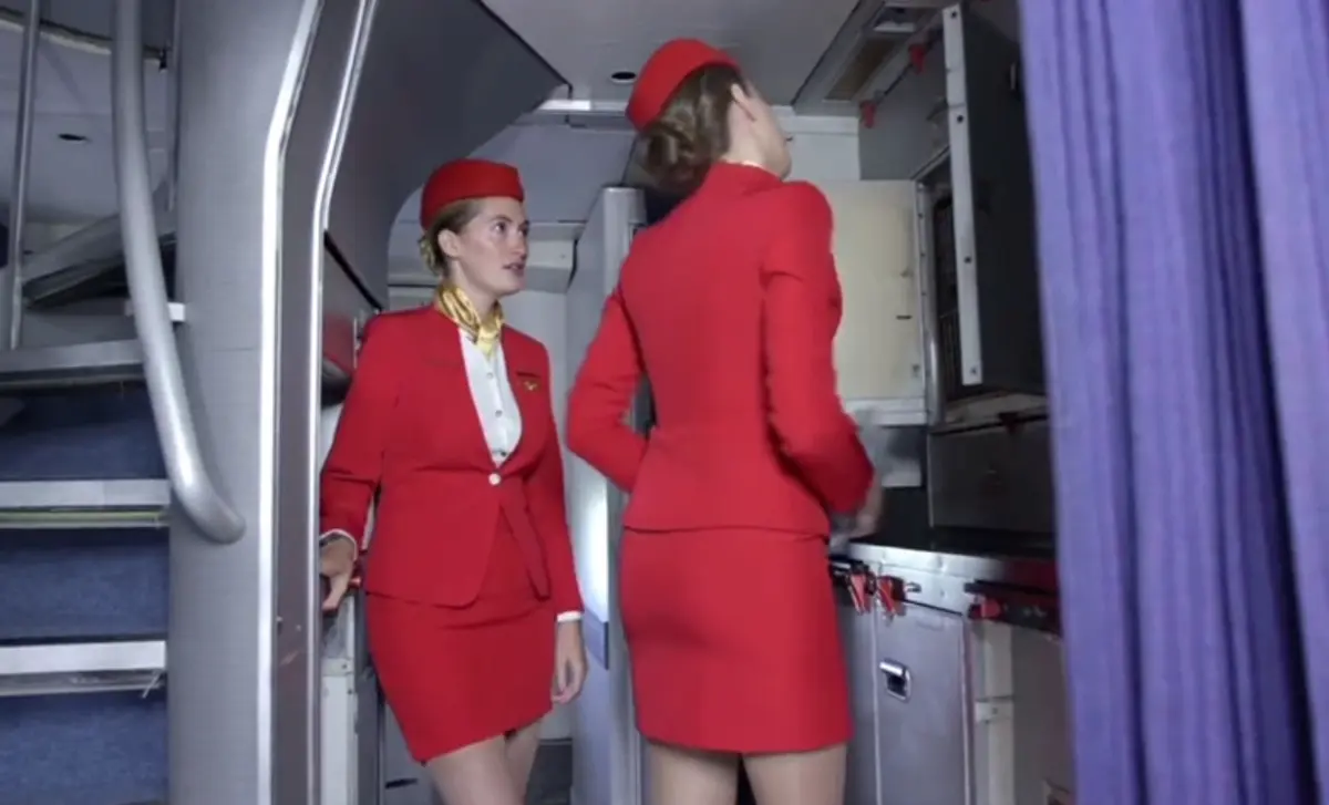《法国空姐2019》资源下载-多塞尔航空法国电影全集免费在线观看-法国空姐高清完整版无广告播放-手机观看