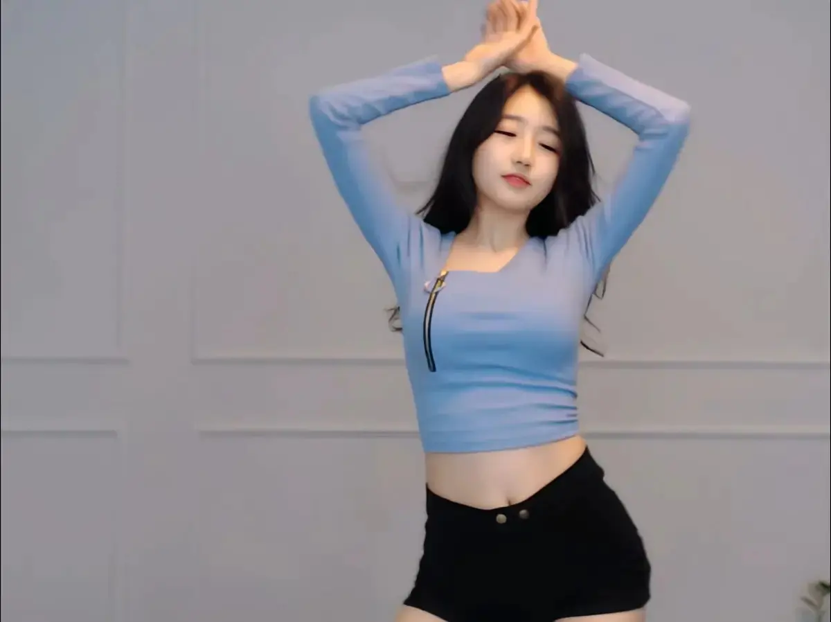 onlyfans每日大赛在线抢先看-徐雅8月加长版-动漫免费观看-徐雅高能瞬间全集