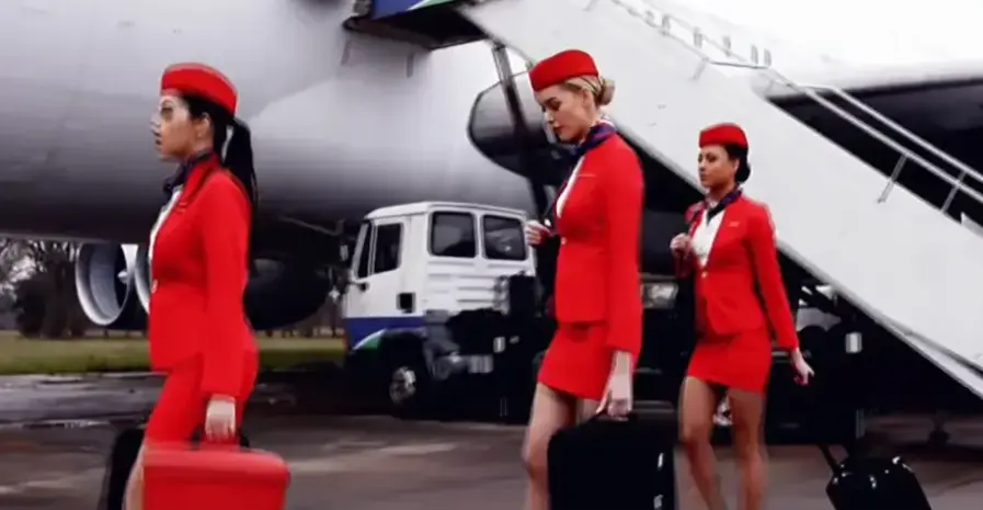 《法国空姐2018》电影完整版在线观看 - 法国高清中字资源全集播放 - 免费获取机舱封闭主题电影